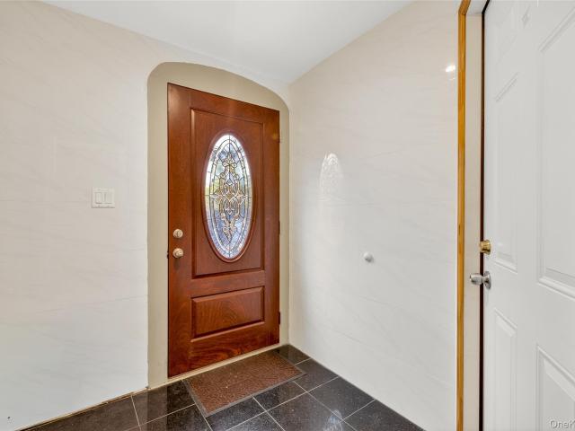 House for sale in Queens, Arverne