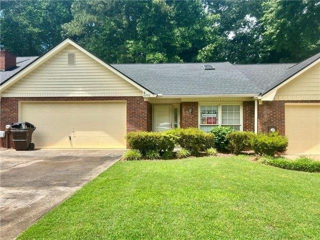 Townhouse for sale in Douglasville, Georgia