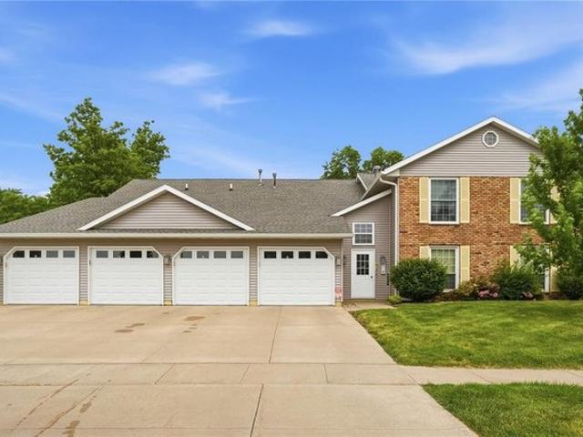 Condo for sale in Linn, Iowa