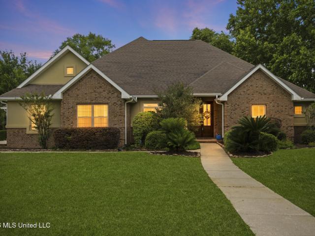 House for sale in Ocean Springs, Mississippi