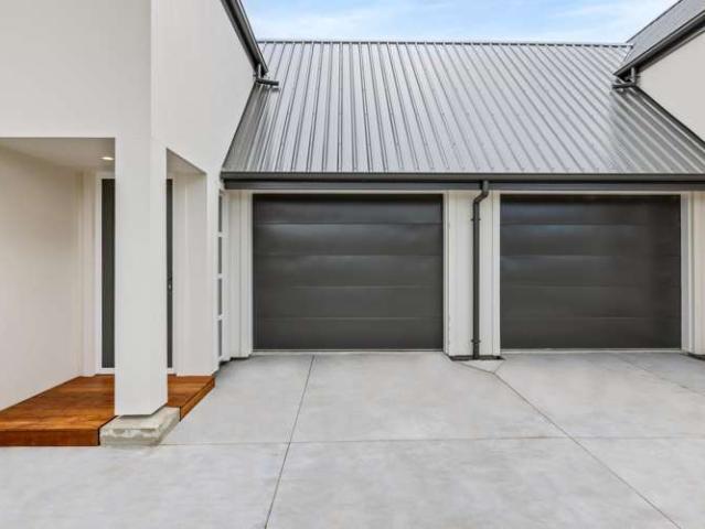 Townhouse for sale in Heathcote, Canterbury