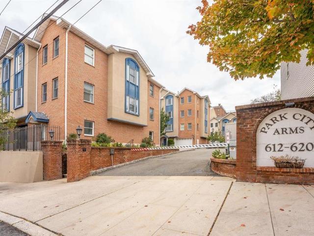 Condo for sale in Hudson, New Jersey