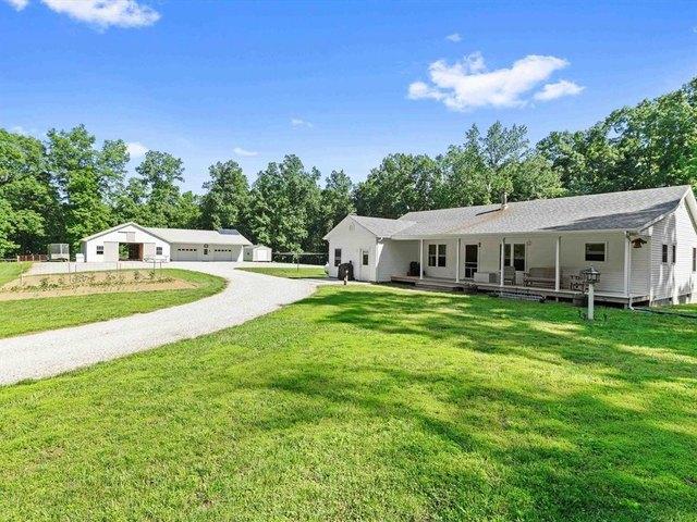House for sale in Hawesville, Kentucky