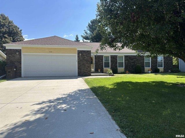 House for sale in Taylorville, Christian County