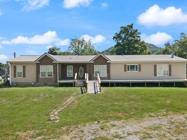 House for sale in Hustonville, Kentucky