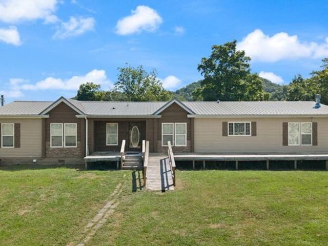 House for sale in Hustonville, Kentucky