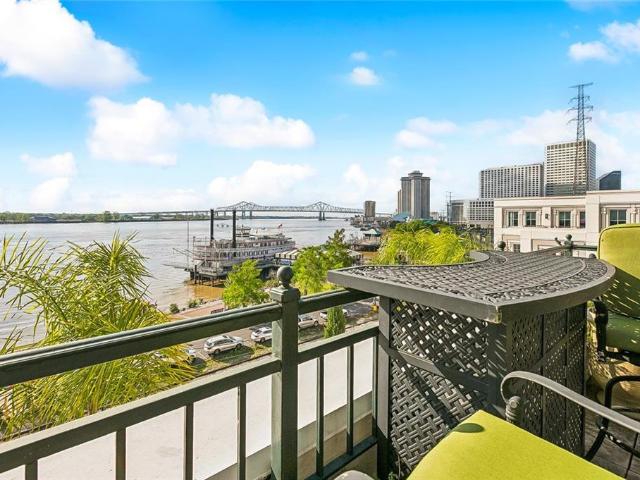 Condo for sale in New Orleans, Louisiana