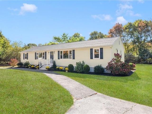 Condo for sale in North Kingstown, Rhode Island