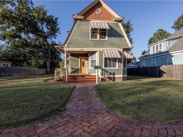 House for sale in Cherryvale, Montgomery County