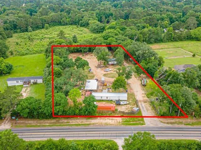 House for sale in Shepherd, Texas
