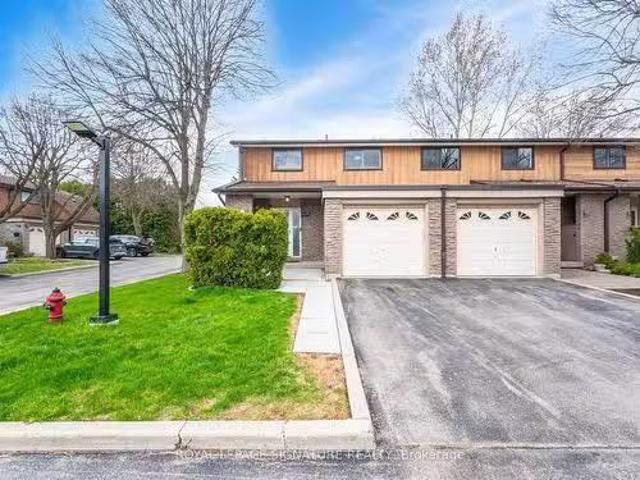 Condo for sale in Burlington, Ontario