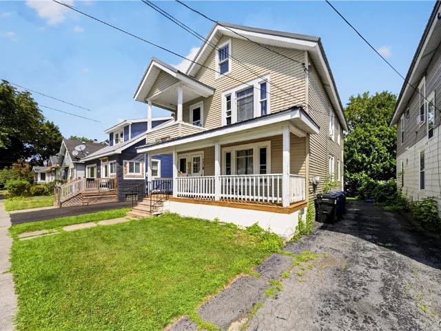 House for sale in Syracuse, New York
