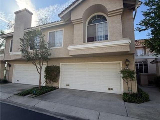 Townhouse for sale in Simi Valley, California