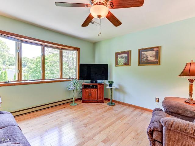 House for sale in Niskayuna, New York