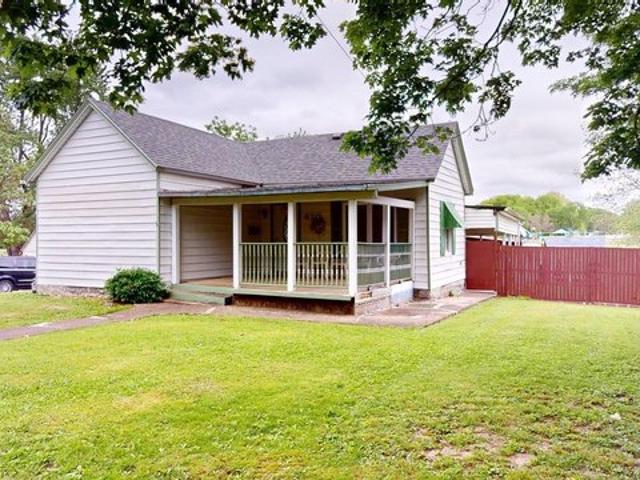 House for sale in Sedalia, Missouri