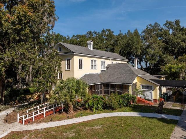House for sale in Oakland, Florida