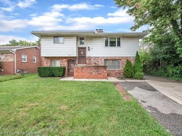 Townhouse for rent in Clawson, Michigan