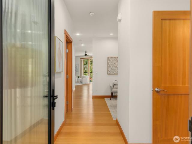 Condo for sale in Bainbridge Island, Washington