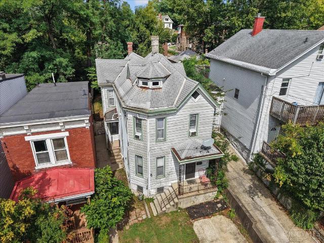 House for sale in Roselawn, Ohio