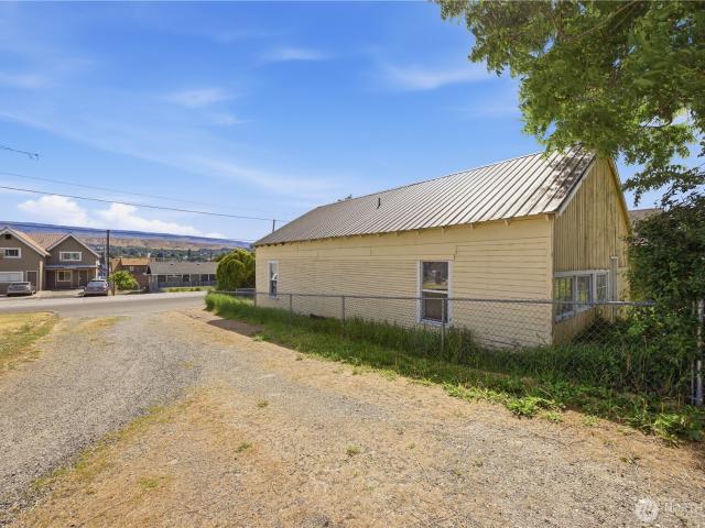 House for sale in Wenatchee, Washington
