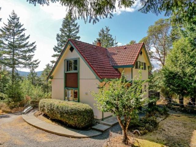 House for sale in Highlands, Capital Regional District