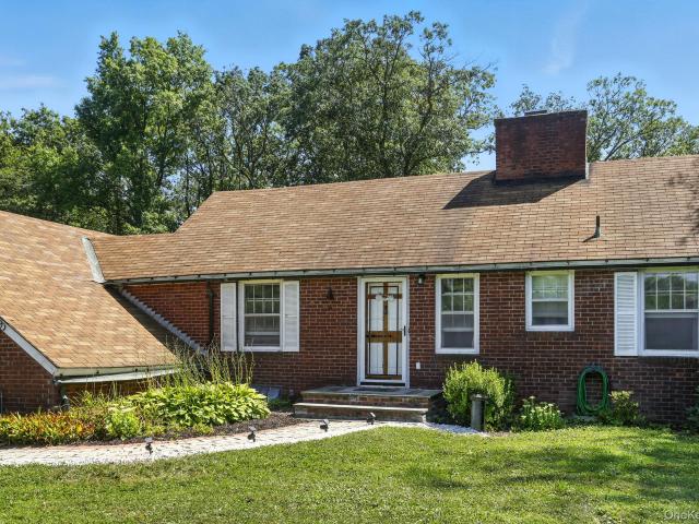House for sale in Village of Saugerties, Bloomington