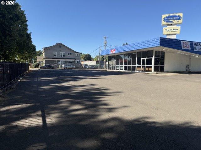 Commercial for sale in Oregonia