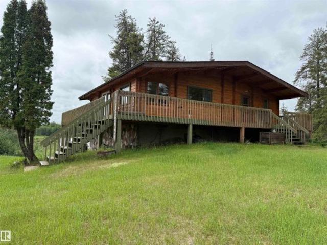 House for sale in Fort Assiniboine, Alberta
