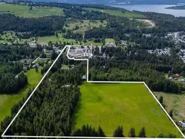 House for sale in Salmon Arm, British Columbia