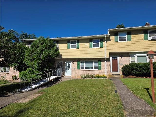 Townhouse for sale in Lehigh, Pennsylvania