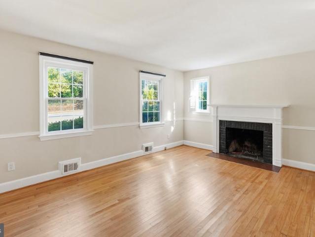 House for sale in Sonoma, Bethesda