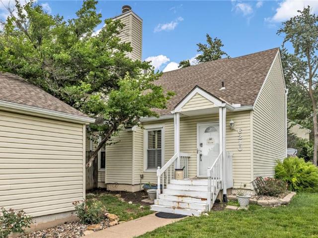 Townhouse for sale in Kansas City, Missouri