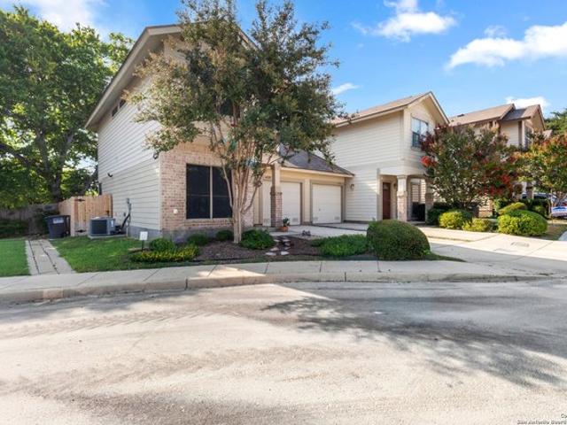 Townhouse for sale in Leesville, Texas