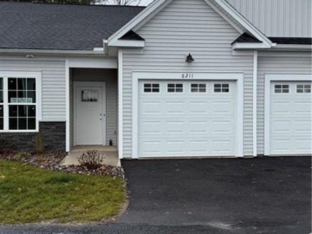 Condo for sale in Town of Ontario, Wayne County