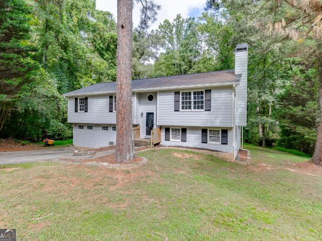 House for sale in Woodbridge, Flowery Branch