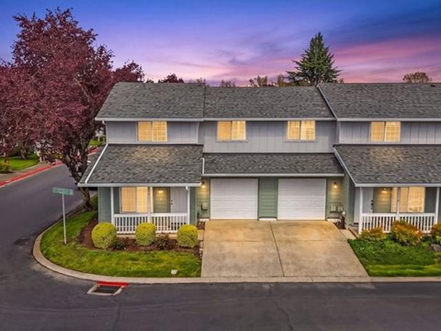 Condo for sale in Oregonia
