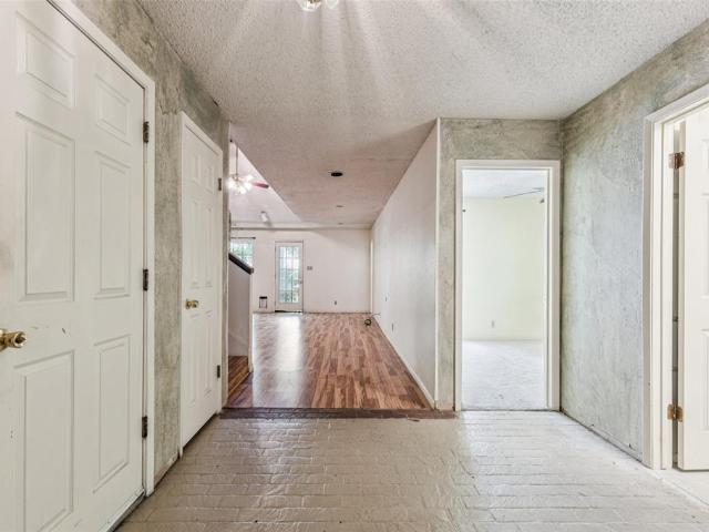 Townhouse for sale in Fort Worth