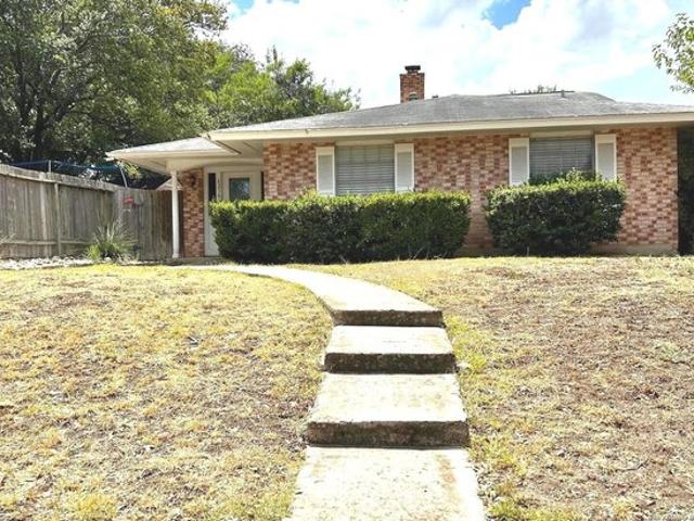 Townhouse for sale in Leon Valley, Texas