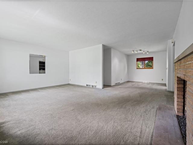 House for sale in Independence, Ohio