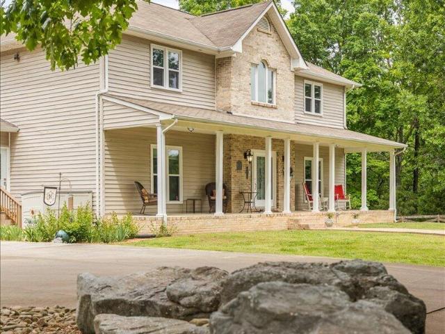 House for sale in Harrison, East Tennessee