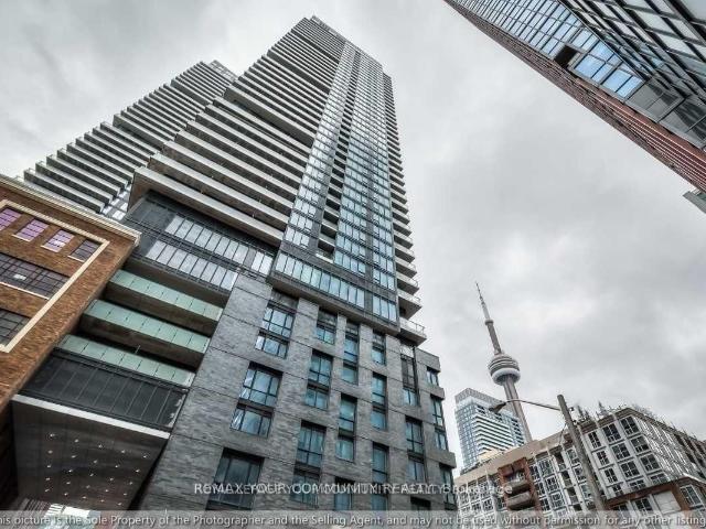 Condo for sale in Toronto, Golden Horseshoe