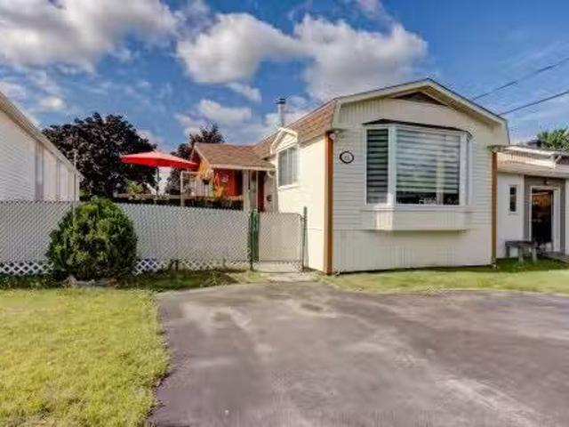 House for sale in Longueuil, Quebec