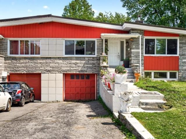 House for sale in Dorval, Quebec