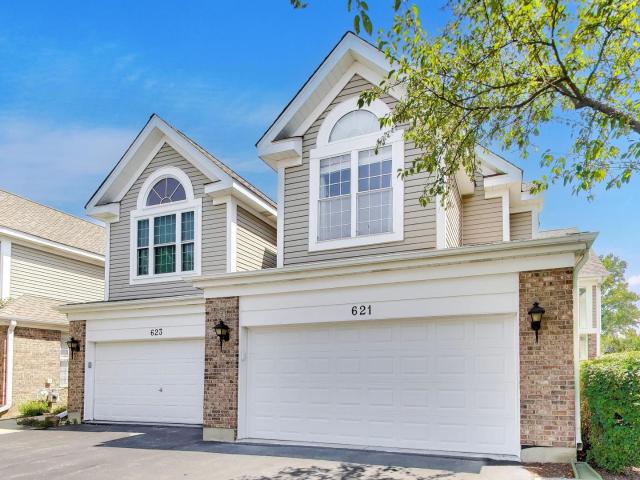 Townhouse for sale in Westmont, Illinois