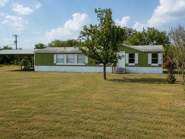 House for sale in Sabinal, Texas