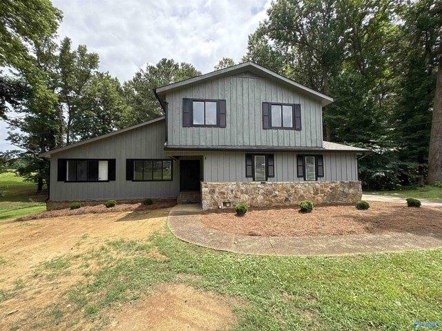 House for sale in Boaz, Alabama