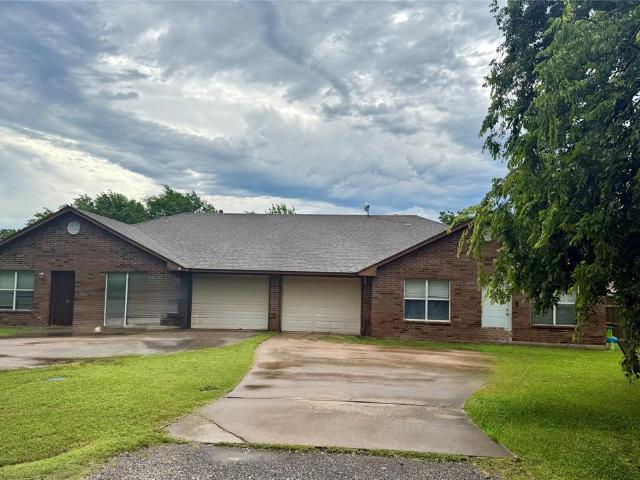 House for sale in Pottsboro, Texas