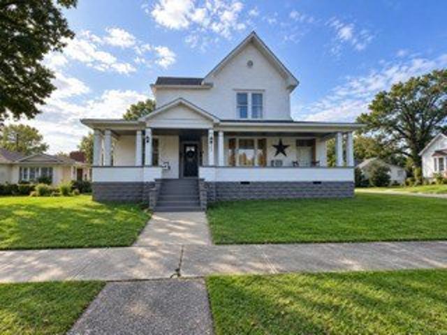 House for sale in Metropolis, Illinois
