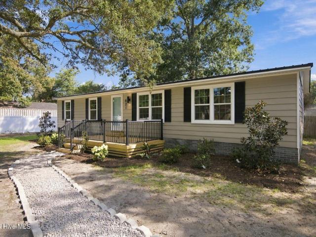 House for sale in Bolivia, Brunswick County