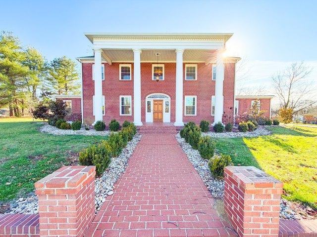 House for sale in Tennessee